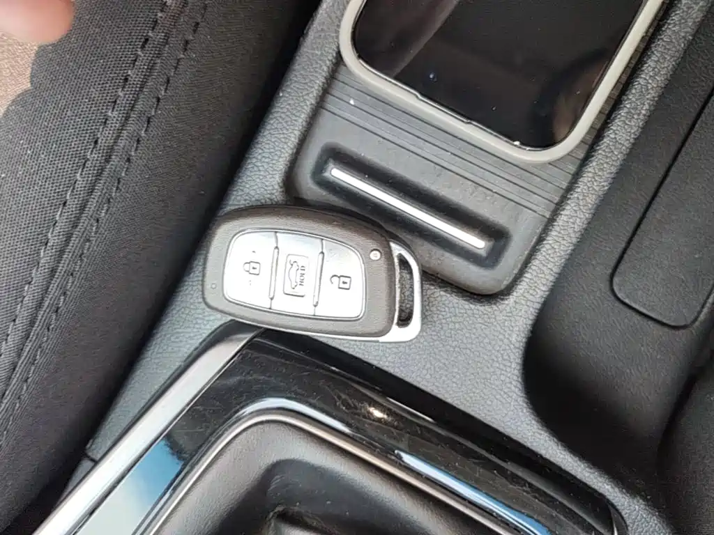 Hyundai Elantra Langdong — миниатюра 9