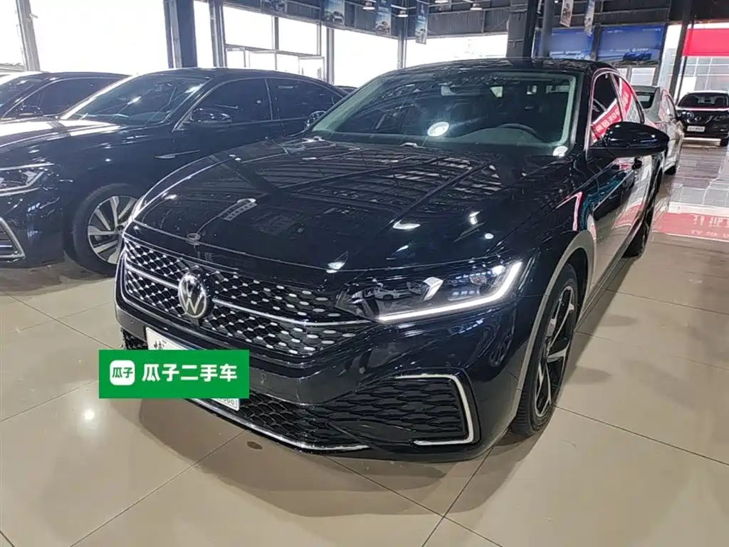 Volkswagen Passat 2023