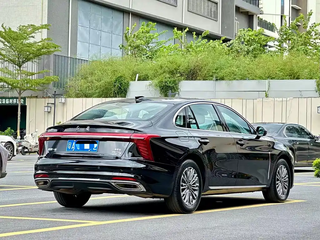 Hongqi Hongqi H5 — миниатюра 6