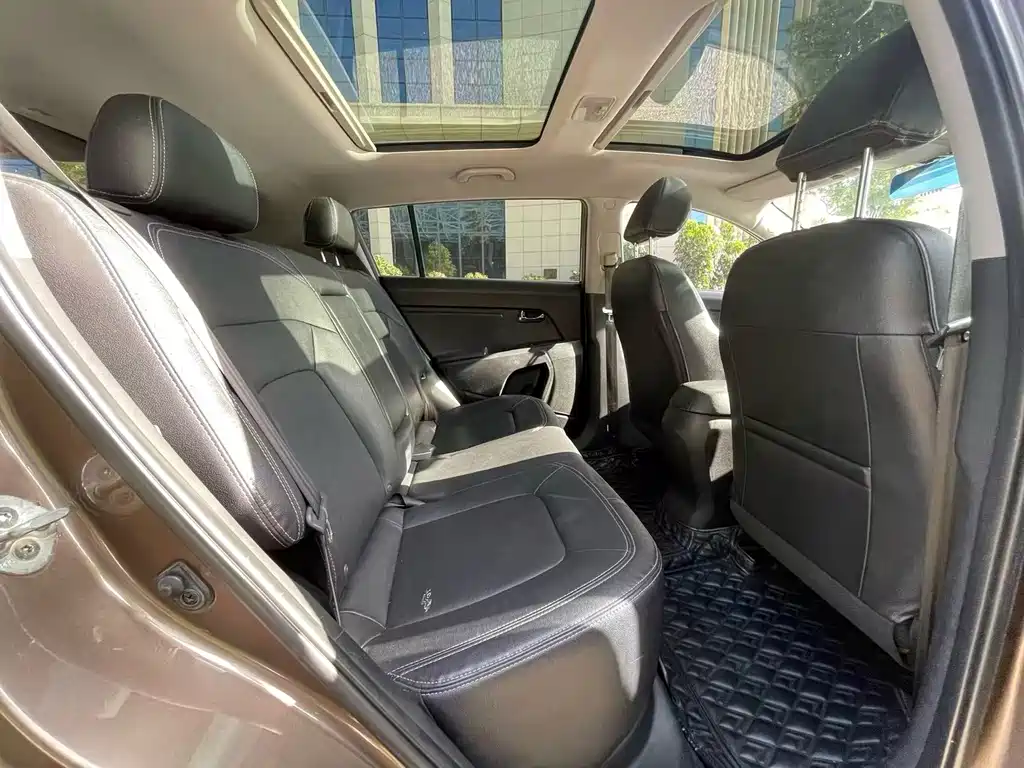 Kia Sportage — миниатюра 16