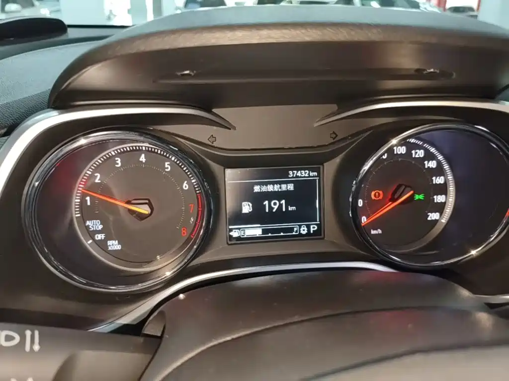 Chevrolet Trax — миниатюра 12