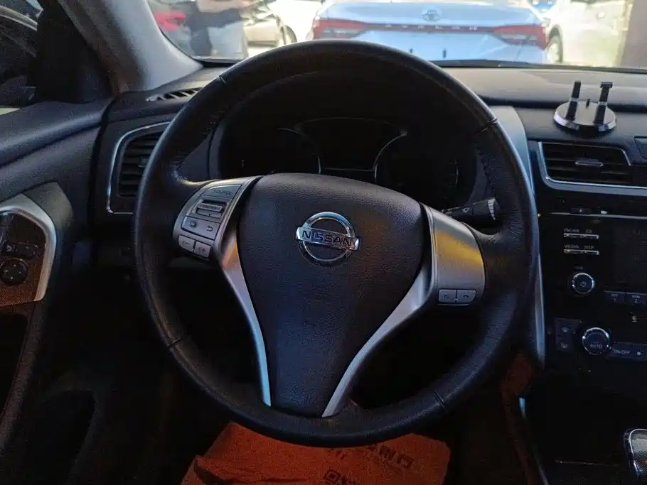 Nissan Teana — миниатюра 15