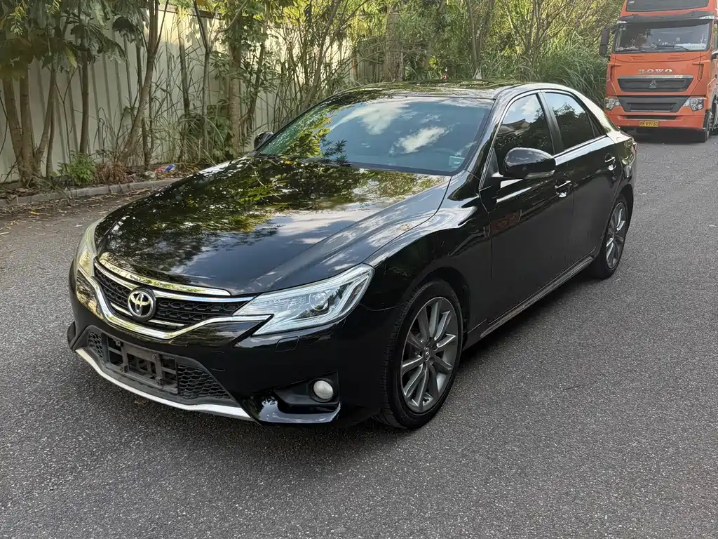 Toyota Reiz