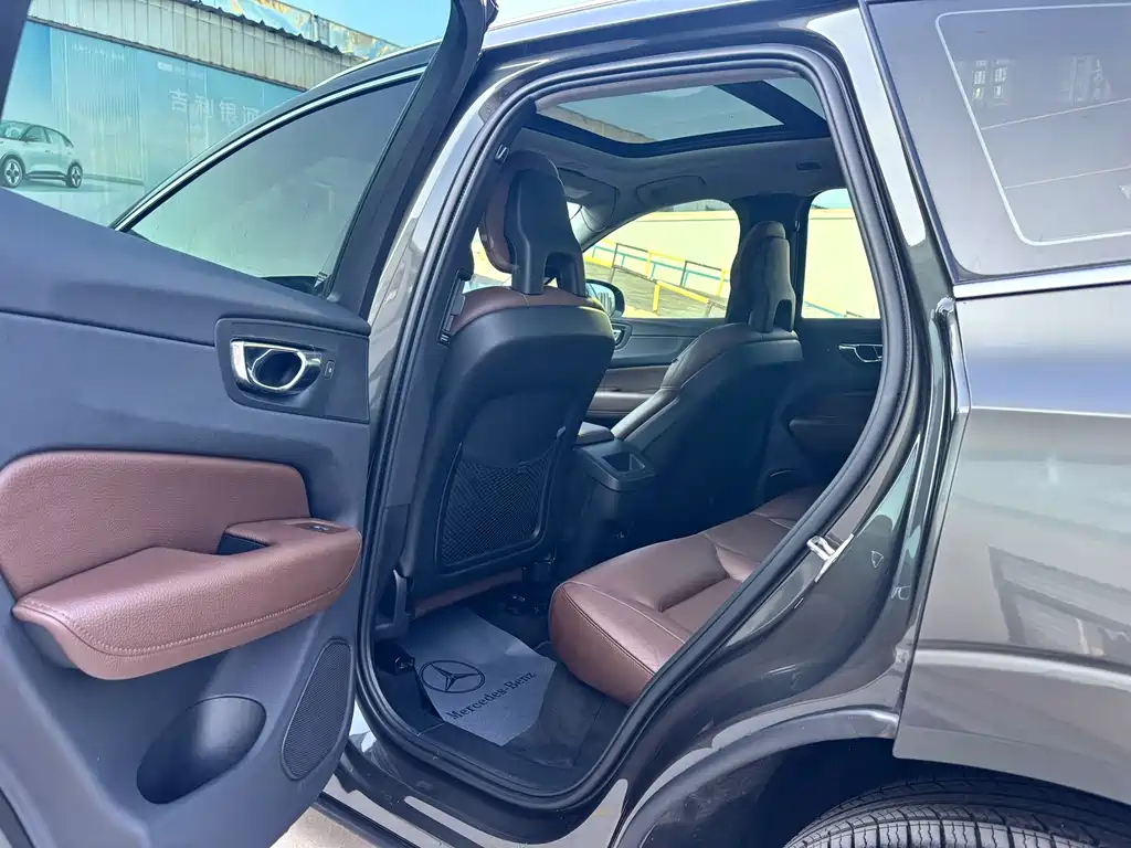 Volvo XC60 — миниатюра 9