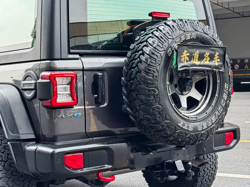 Jeep Wrangler PHEV — миниатюра 5