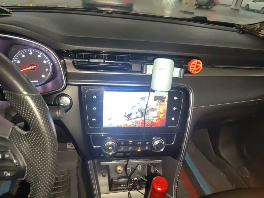 MG MG6 — миниатюра 14