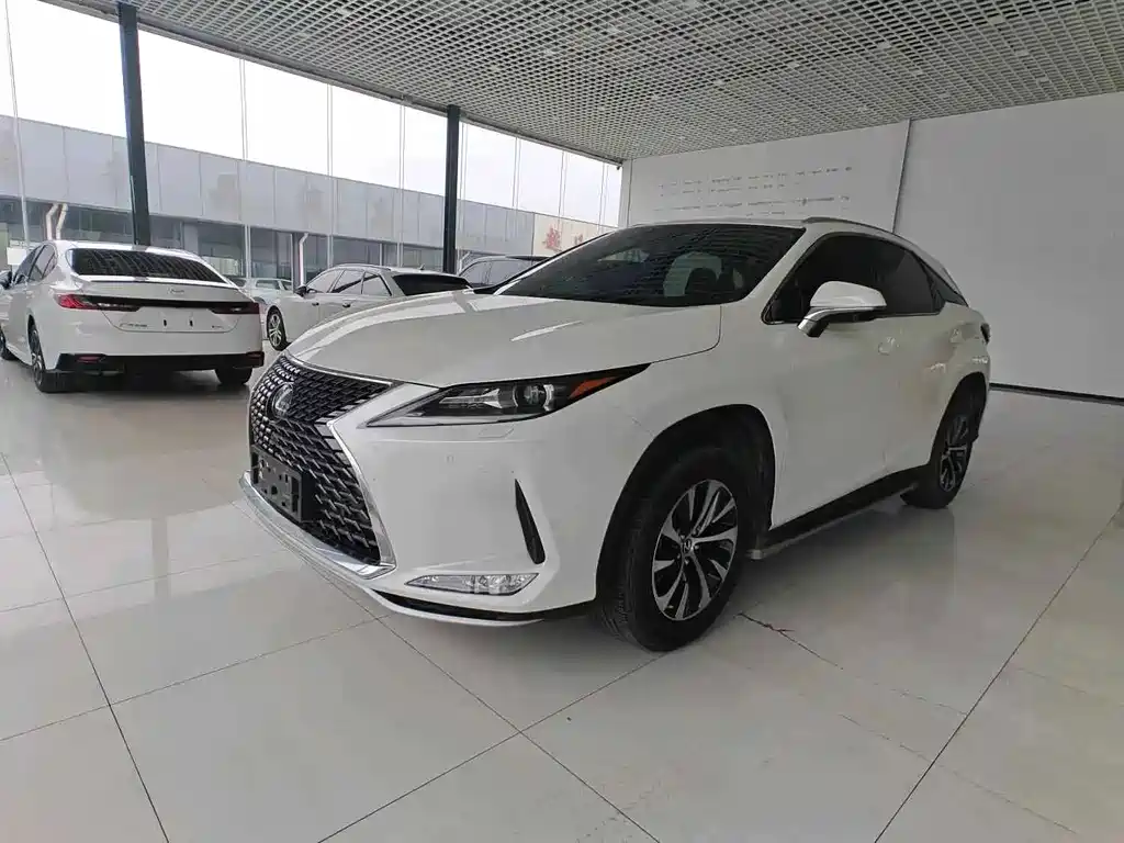 Lexus RX 2020