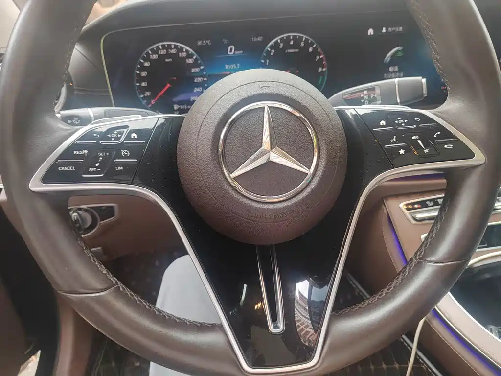 Mercedes-Benz E-Class New Energy — миниатюра 9