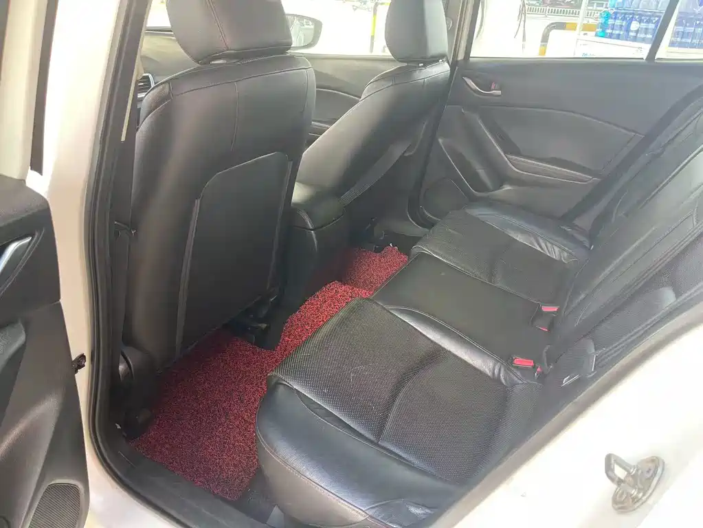 Mazda 3 Axela — миниатюра 7
