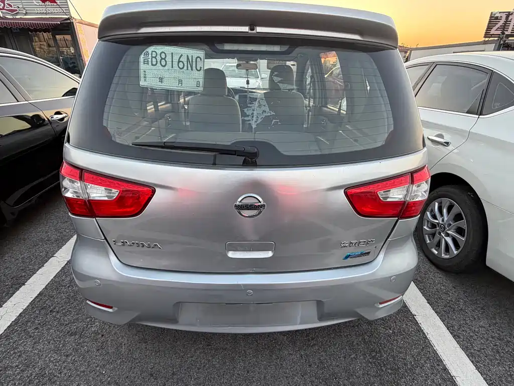 Nissan Livina — миниатюра 8