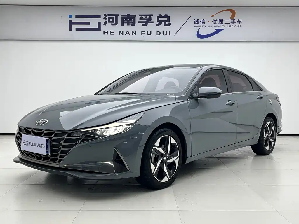 Hyundai Elantra 2022