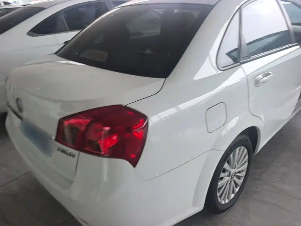 Buick Excelle 2013 1.5L MT Premium