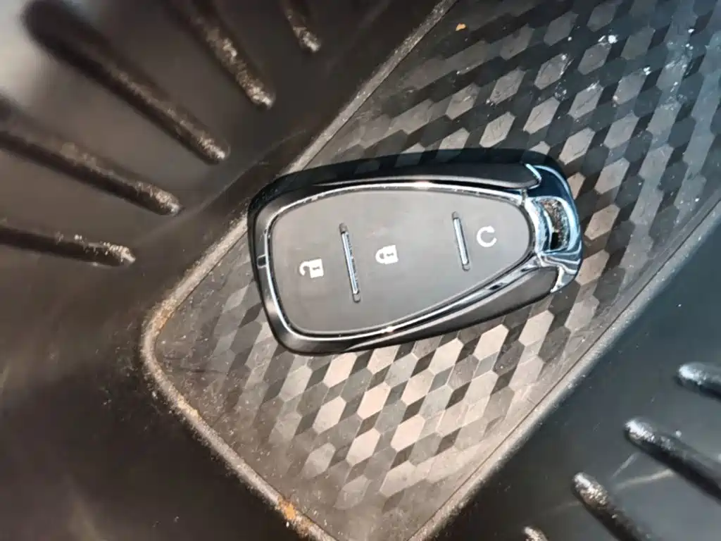 Chevrolet Menlo — миниатюра 9