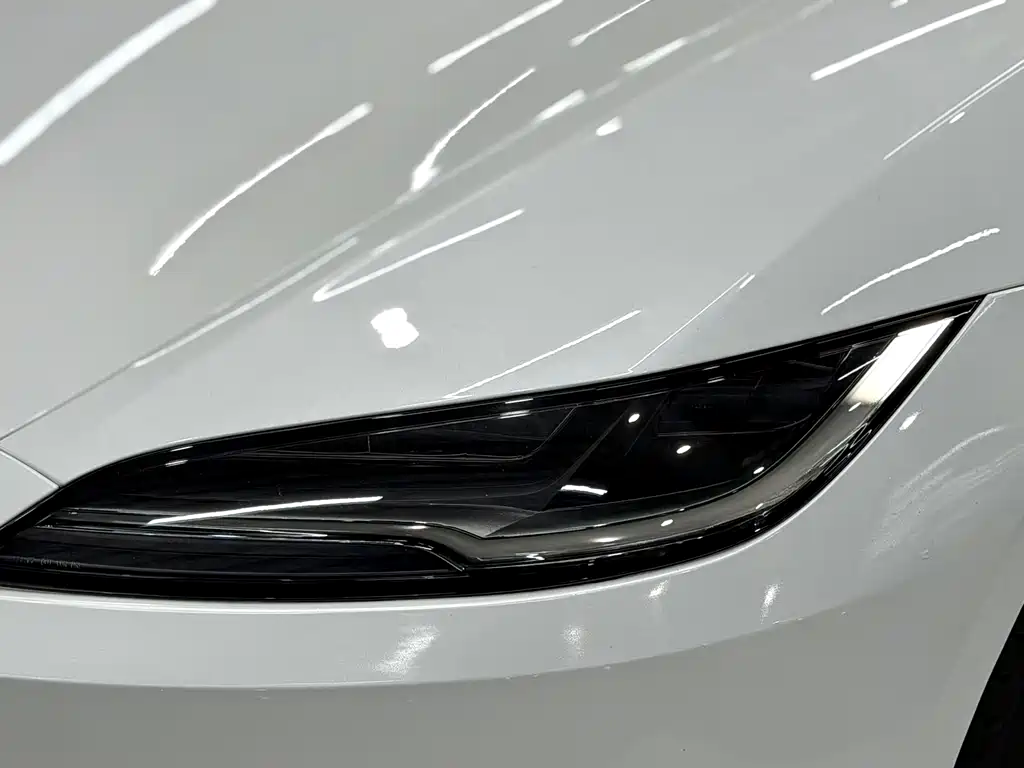 Tesla Model 3 — фотографии объявления, Фото 15