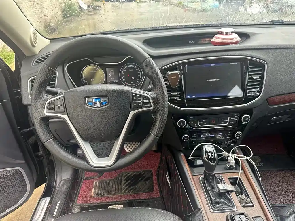 Geely Vision X6 — миниатюра 5
