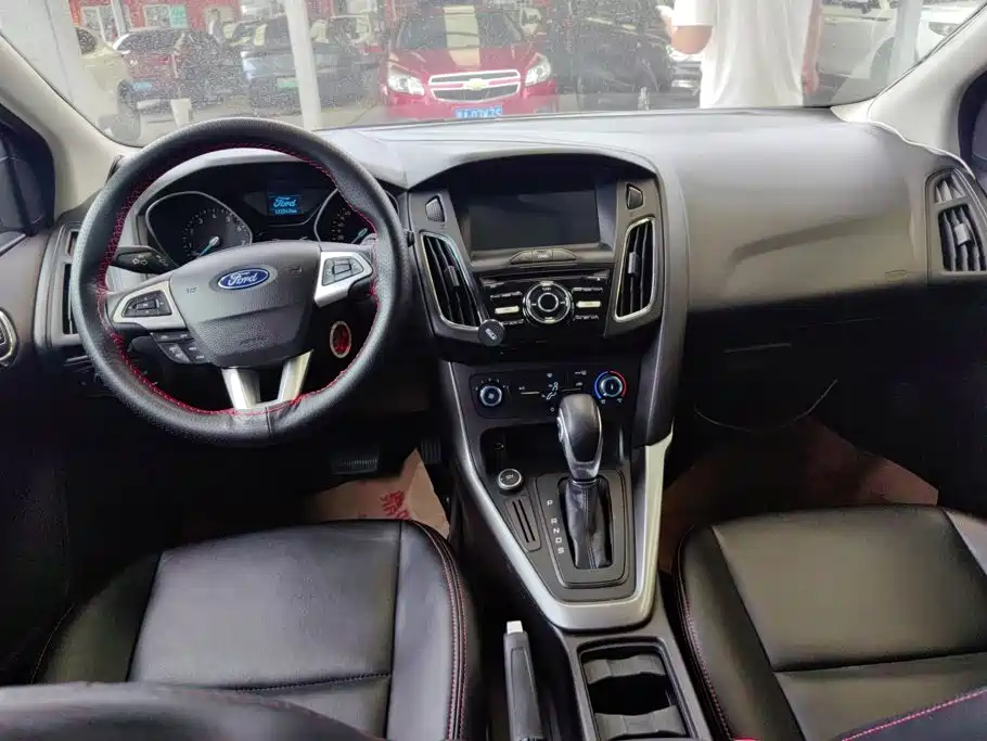 Ford Focus — миниатюра 12