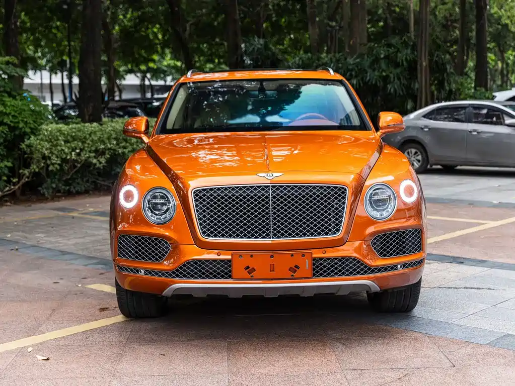 Bentley Bentayga — миниатюра 2