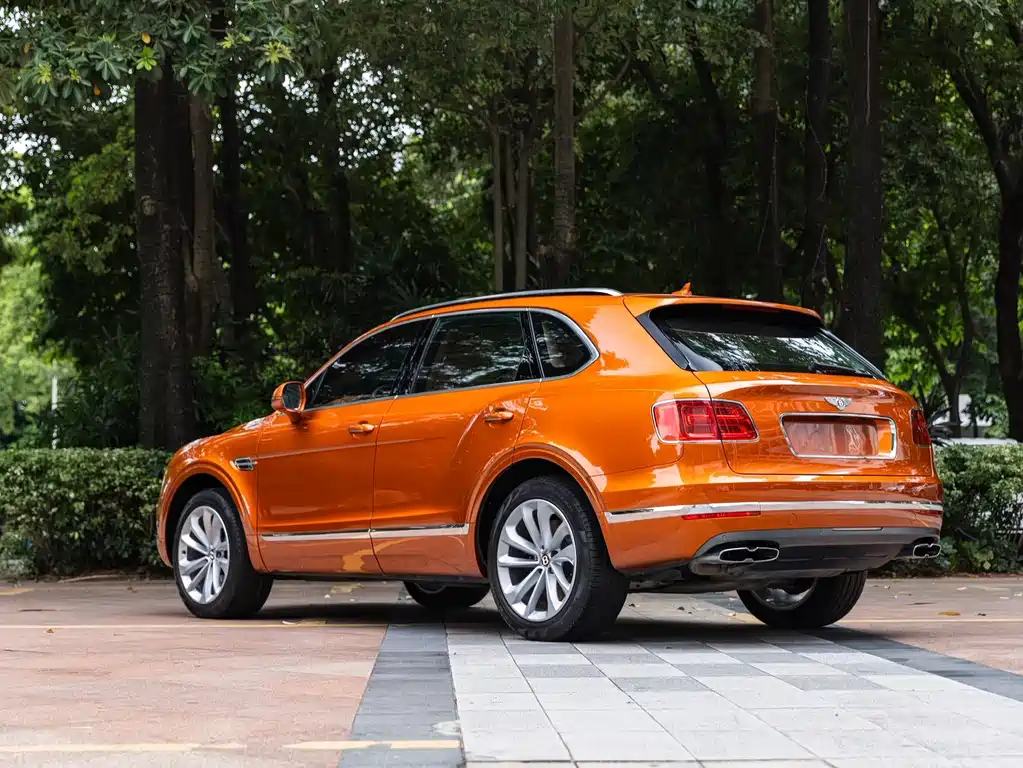 Bentley Bentayga — миниатюра 4