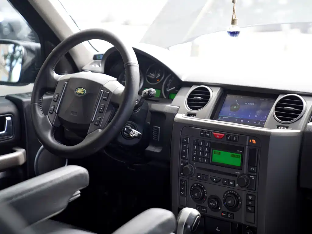Land Rover Discovery — миниатюра 13