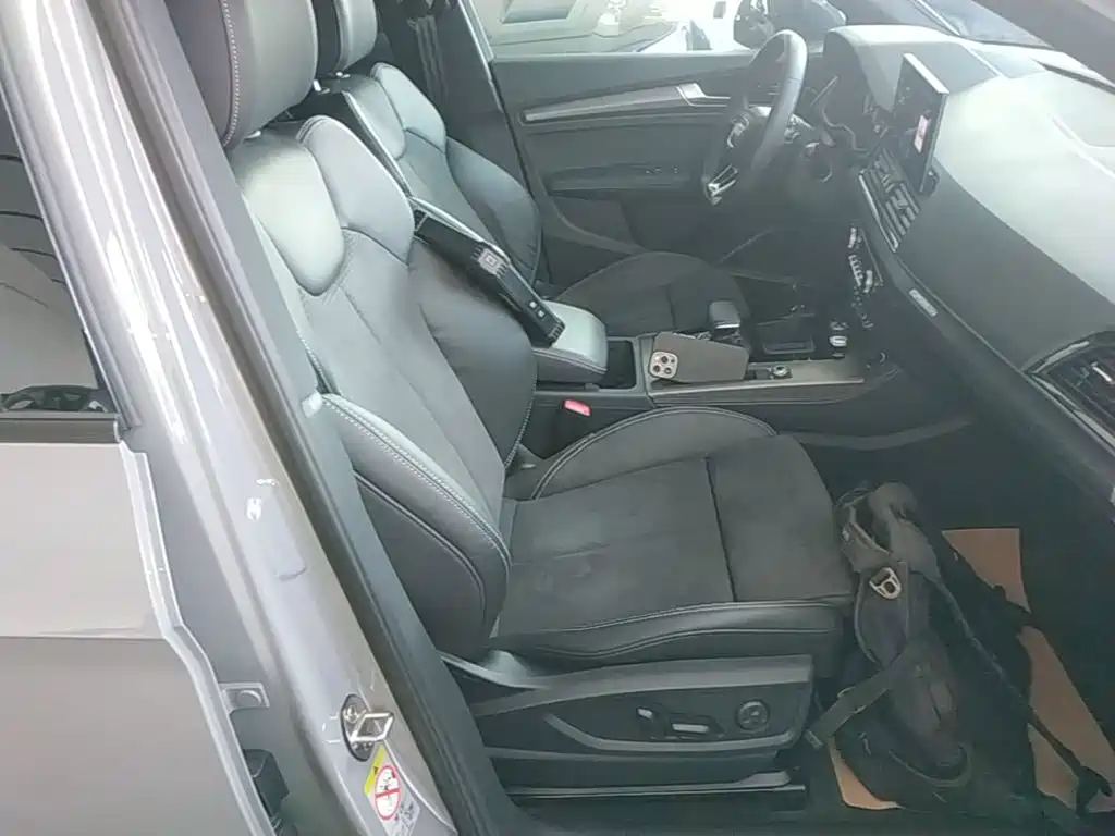 Audi Q5L Sportback — миниатюра 25