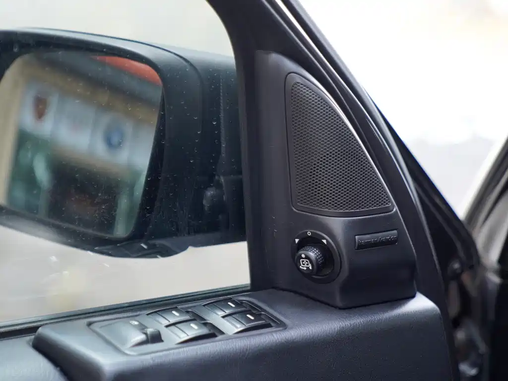 Land Rover Discovery — миниатюра 11