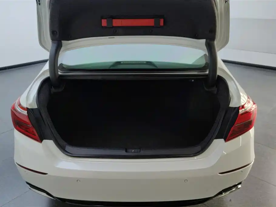 Honda Inspire 2022 260TURBO
