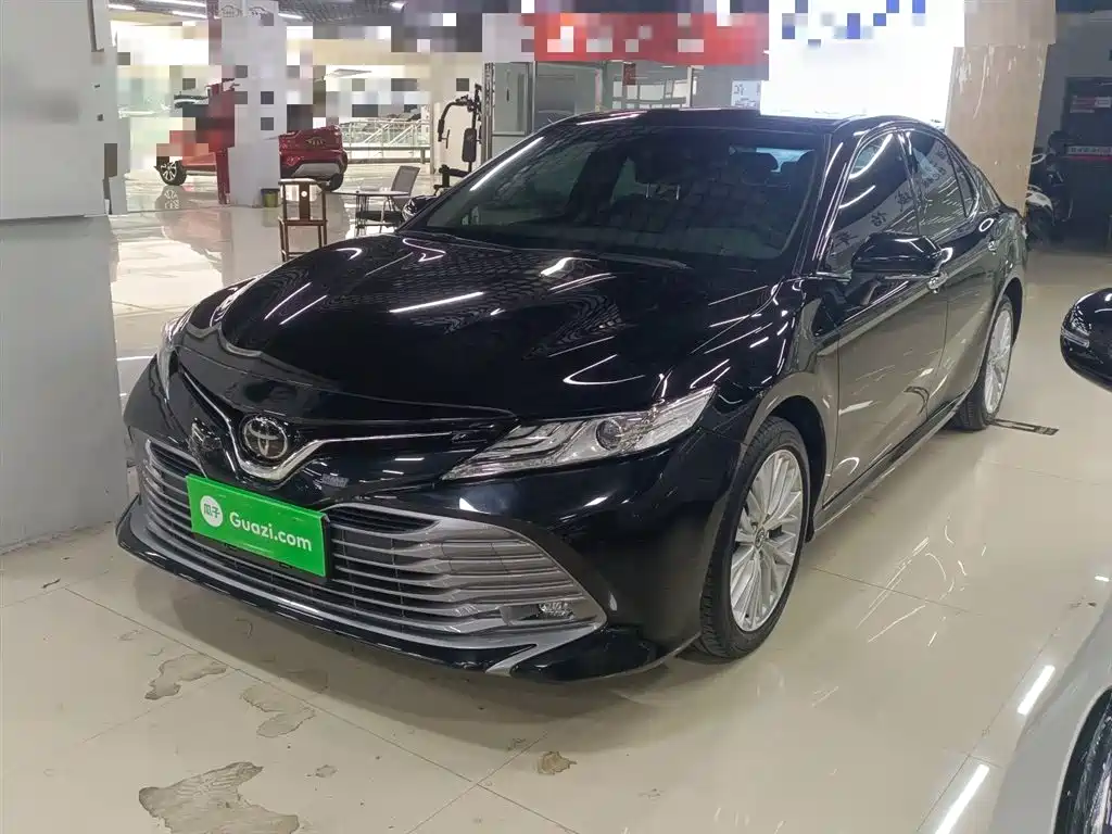 Toyota Camry 2019