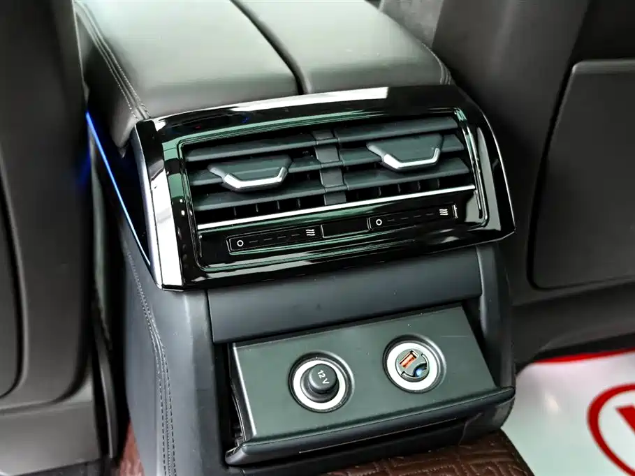 Audi A8 New Energy A8L 60 TFSIe quattro Collection Edition, фото 36
