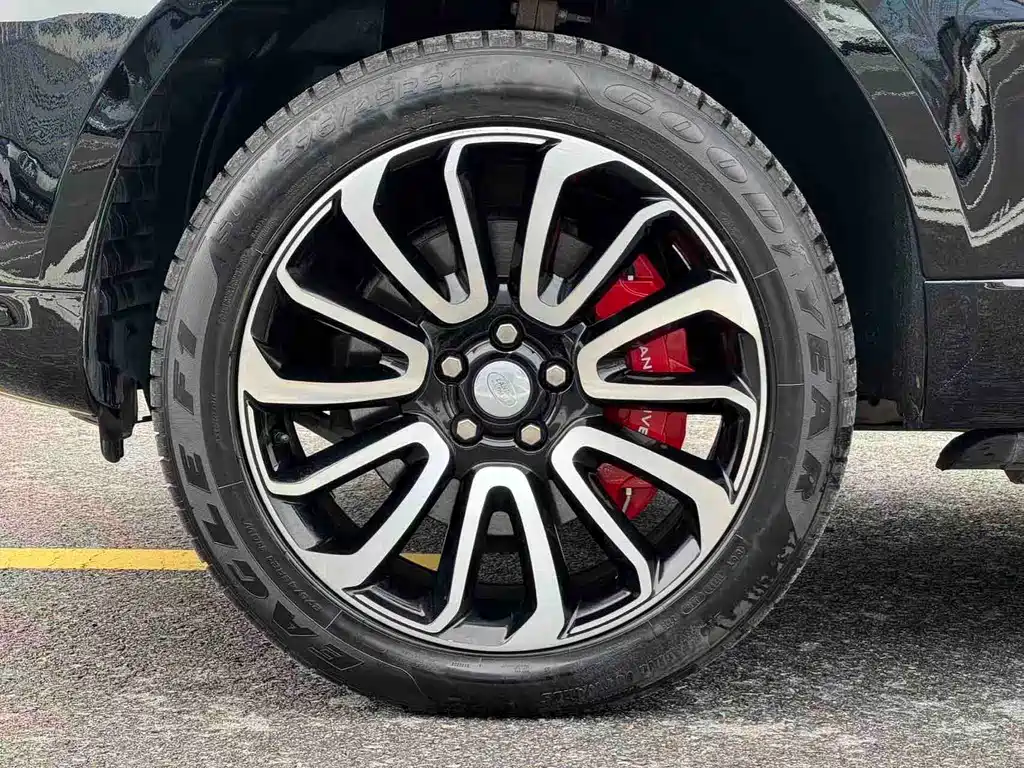 Land Rover Sport — миниатюра 18