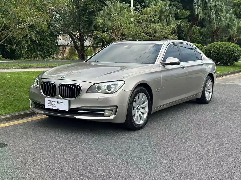 BMW 7 Series 7 2013 730Li Lead