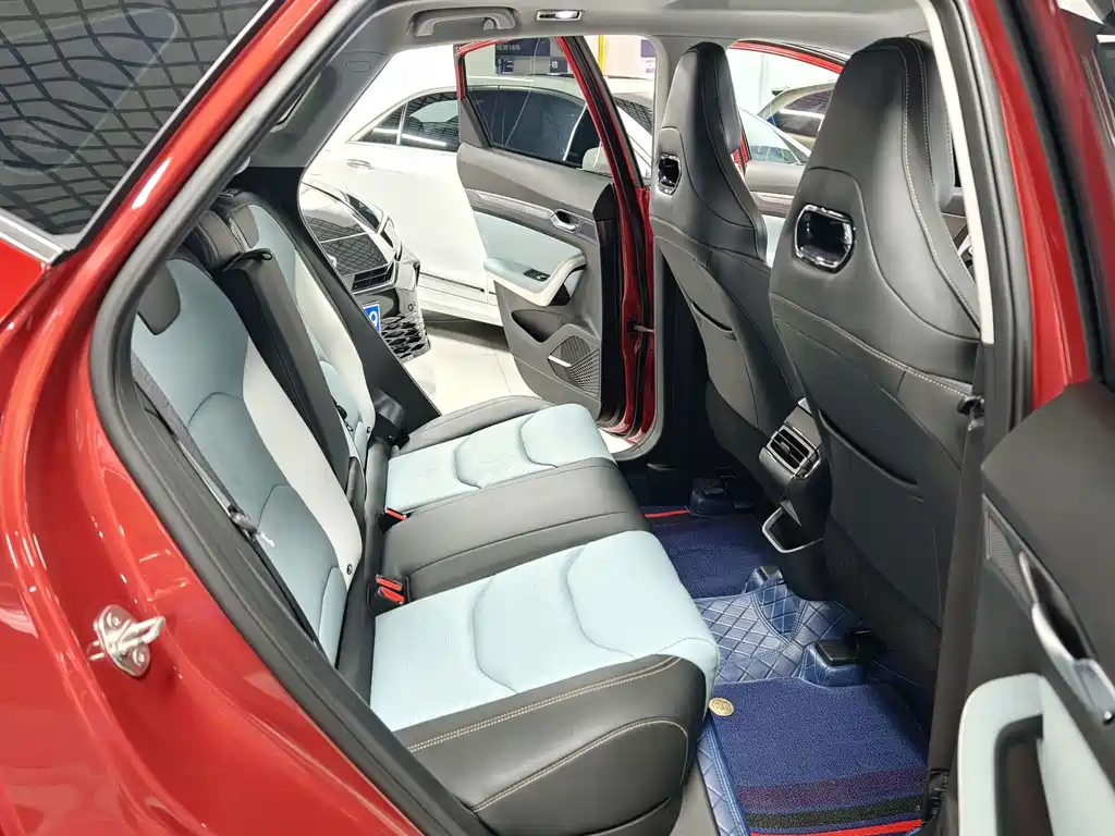 Geely Emgrand S — миниатюра 11