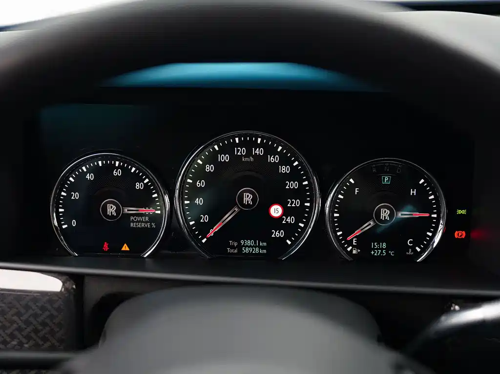 Rolls-Royce Cullinan — миниатюра 26