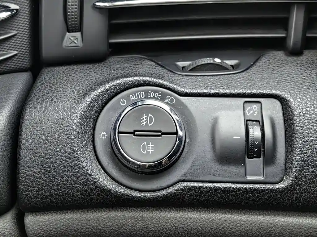 Chevrolet Malibu — миниатюра 21