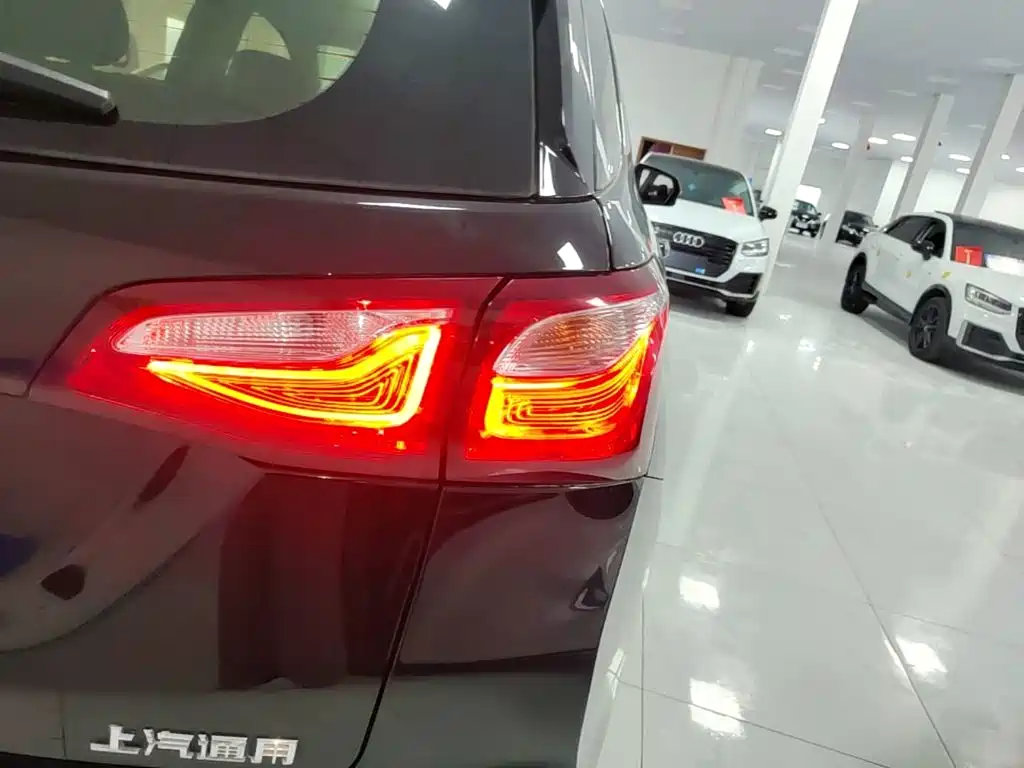 Chevrolet Equinox 2019 535T AT VI