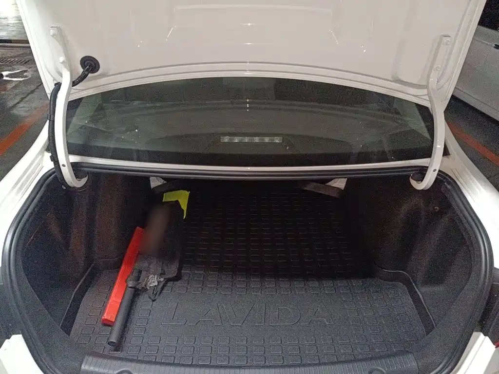 Volkswagen Lavida — миниатюра 15