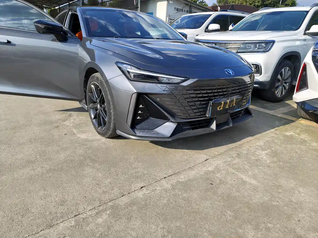 Changan UNI-V 2023