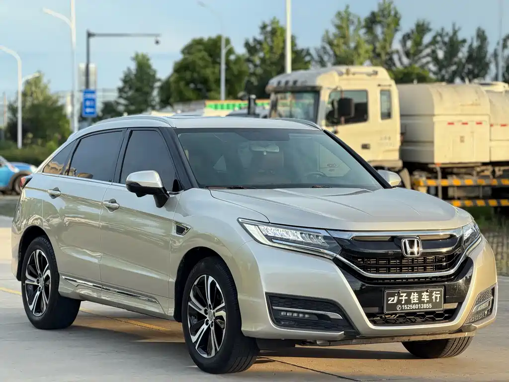 Honda UR-V 2017 370TURBO Luxury V