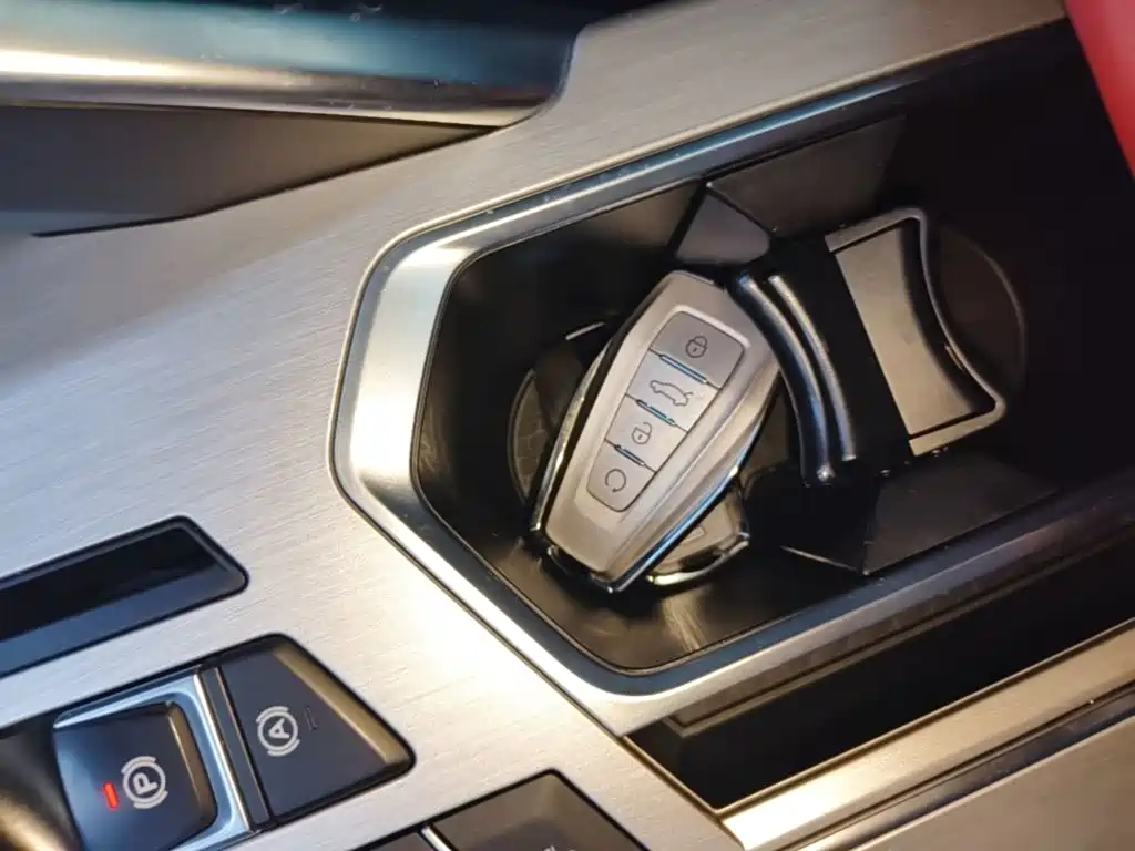 Geely Binyue 2020 PRO 260T DCT Battle