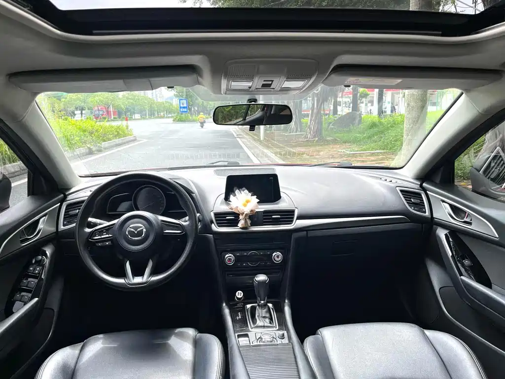 Mazda 3 Axela — миниатюра 4