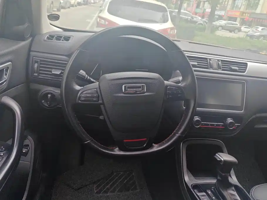Qoros Qoros 5 — миниатюра 15