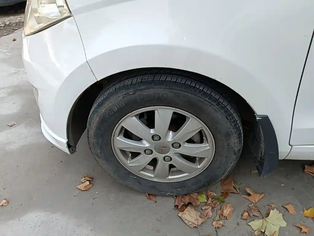 Wuling Hongguang — миниатюра 23