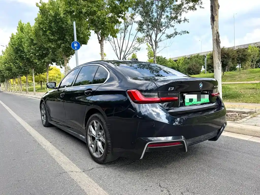 BMW i3 — миниатюра 4