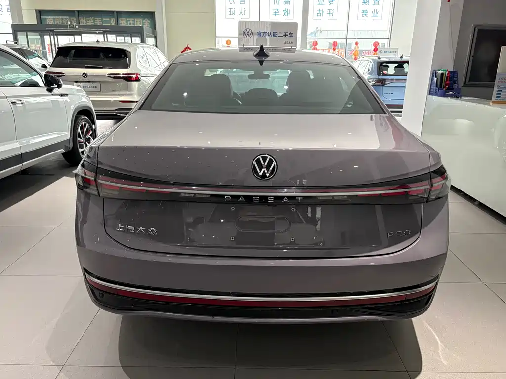 Volkswagen Passat 2025 Pro 380TSI