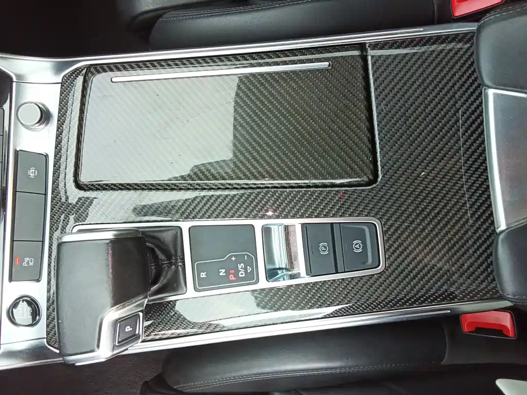 Audi A7L — миниатюра 9