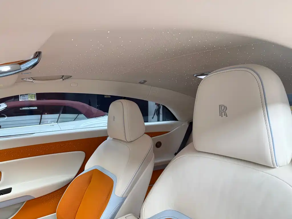 Rolls-Royce Phantom — миниатюра 11