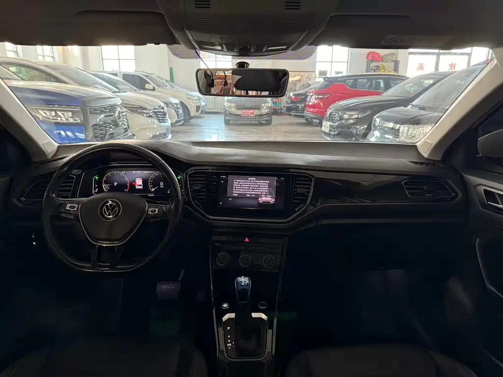 VOLKSWAGEN T ROC EXPLORING SONGS