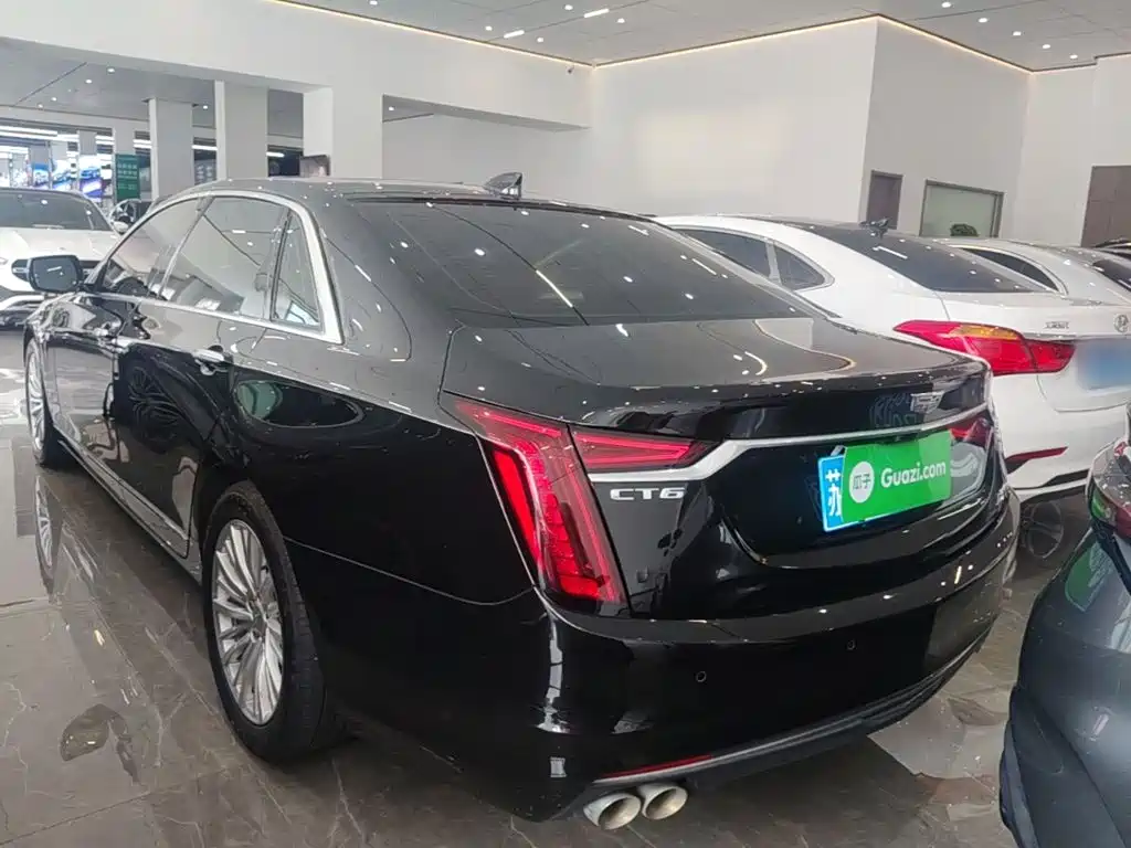 Cadillac CT6 — миниатюра 5