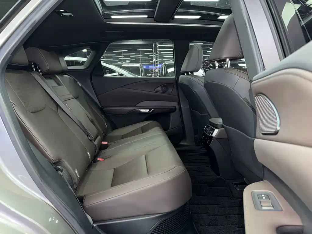 Lexus RX New Energy — миниатюра 11