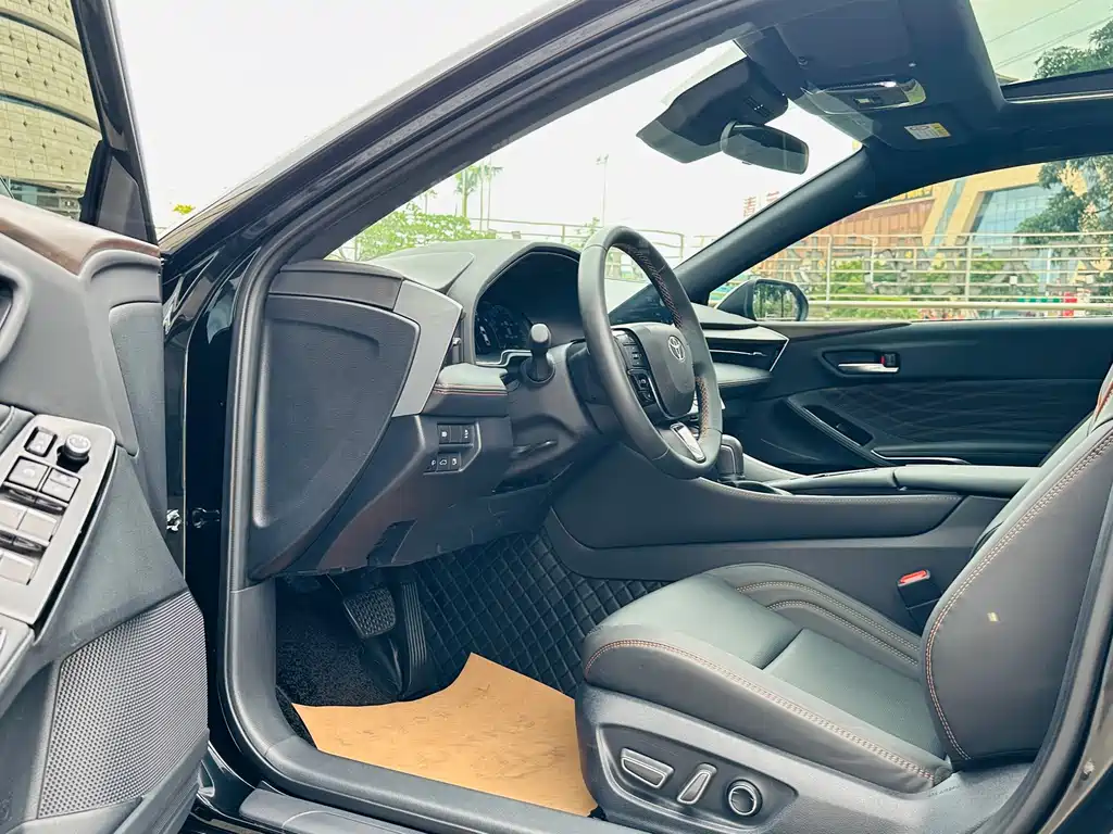 Toyota Avalon 2024 2.0L Luxury
