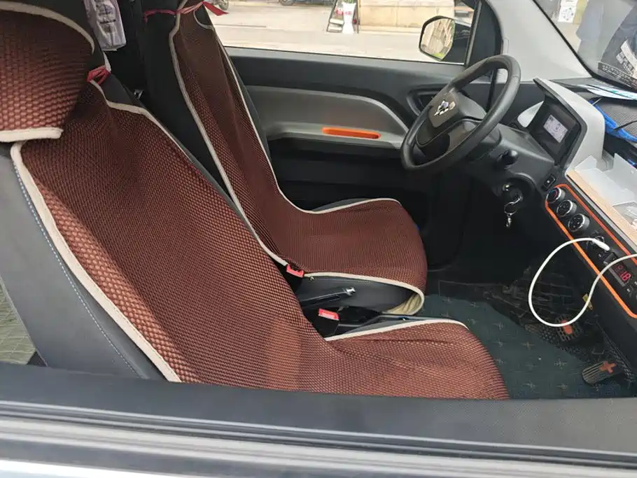 Wuling MINIEV — миниатюра 8